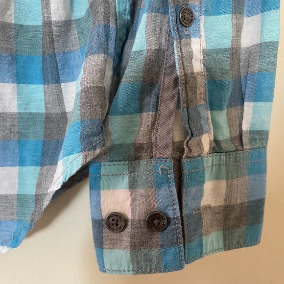 Checkered button down shirt - Picture 6 of 9